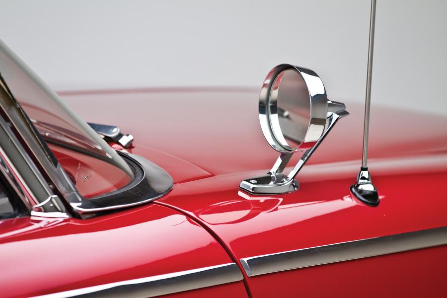  Plymouth Fury Convertible 1960 года  (фото 13 из 51)